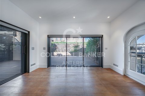 Купить пентхаус в Барселона, Испания с 2 спальни, 138м², № 7985 - фото 15