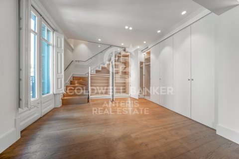 Купить пентхаус в Барселона, Испания с 2 спальни, 138м², № 7985 - фото 19