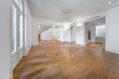Купить пентхаус в Барселона, Испания с 2 спальни, 138м², № 7985 - фото 26