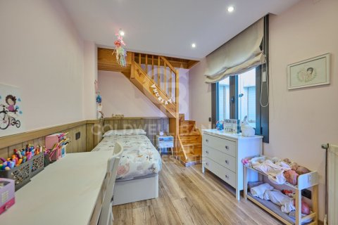 Купить квартиру в Герона, Испания с 5 спален, 180м², № 7988 - фото 17