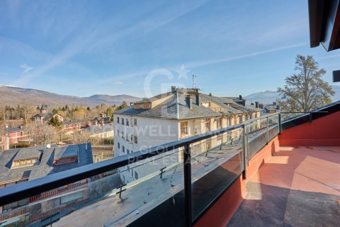 Купить квартиру в Герона, Испания с 5 спален, 180м², № 7988 - фото 23