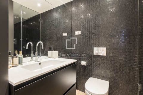 3 bedrooms apartment for sale in Barcelona, Catalonia, Spain № 7157 - photo 3