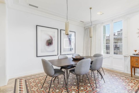 3 bedrooms apartment for sale in Barcelona, Catalonia, Spain № 7157 - photo 23