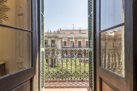 3 bedrooms apartment for sale in Barcelona, Catalonia, Spain № 7157 - photo 20