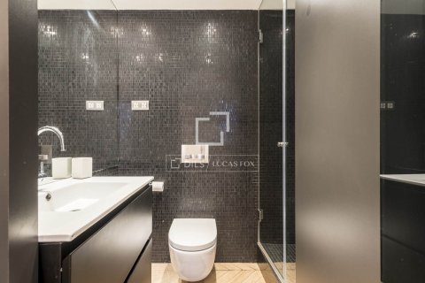 3 bedrooms apartment for sale in Barcelona, Catalonia, Spain № 7157 - photo 2