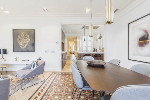 3 bedrooms apartment for sale in Barcelona, Catalonia, Spain № 7157 - photo 22