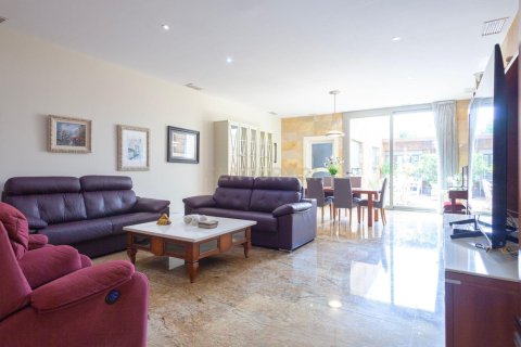 6 bedrooms house for sale in Mataro, Barcelona, Catalonia, Spain № 7153 - photo 14