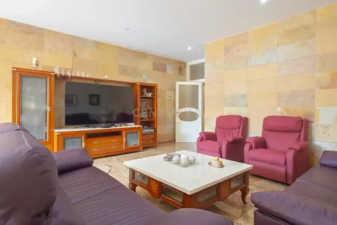 6 bedrooms house for sale in Mataro, Barcelona, Catalonia, Spain № 7153 - photo 10
