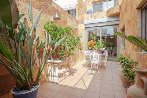 6 bedrooms house for sale in Mataro, Barcelona, Catalonia, Spain № 7153 - photo 29