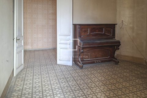 4 bedrooms apartment for sale in Barcelona, Catalonia, Spain № 7156 - photo 13
