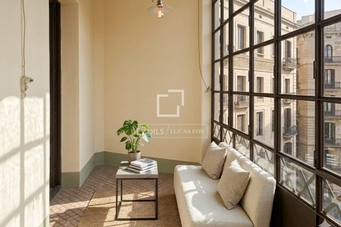 4 bedrooms apartment for sale in Barcelona, Catalonia, Spain № 7156 - photo 17