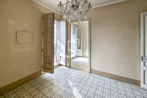 4 bedrooms apartment for sale in Barcelona, Catalonia, Spain № 7156 - photo 4
