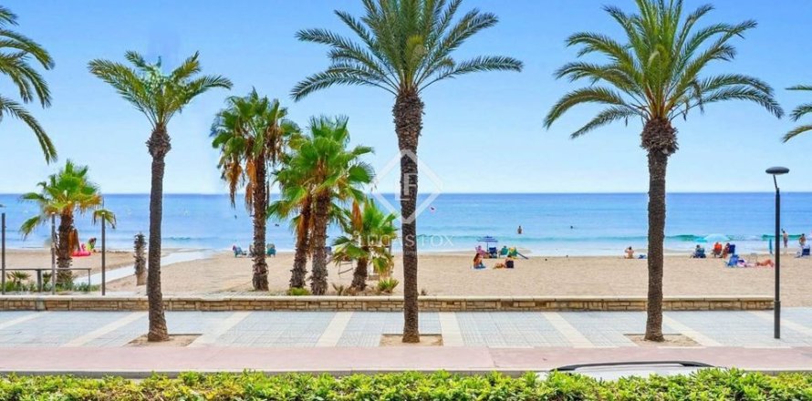 Квартира с 6 спальнями в Салоу, Таррагона, Каталония, Испания № 2675