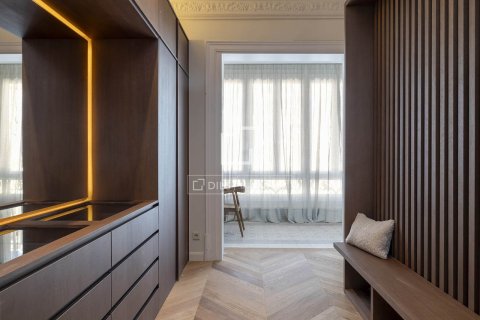 4 bedrooms apartment for sale in Barcelona, Catalonia, Spain № 3981 - photo 26