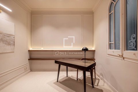 4 bedrooms apartment for sale in Barcelona, Catalonia, Spain № 3981 - photo 13