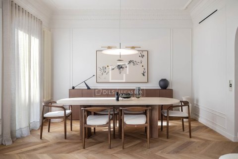 4 bedrooms apartment for sale in Barcelona, Catalonia, Spain № 3981 - photo 5