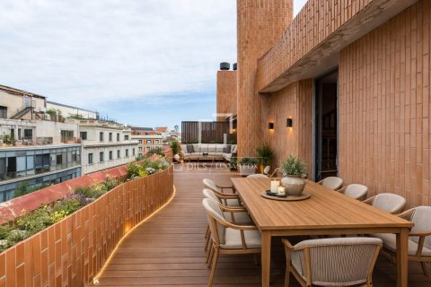 3 bedrooms penthouse for sale in Barcelona, Catalonia, Spain № 3982