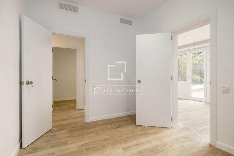 5 chambres apartment à vendre à Barcelona, Catalonia, Spain № 3978 - photo 14