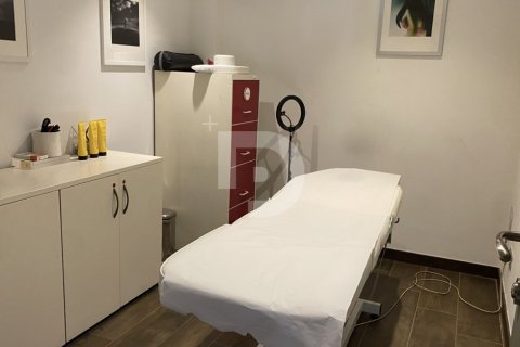 250 sq.m. commercial property for sale in Gracia, Barcelona, Catalonia, Spain № 5170 - photo 8