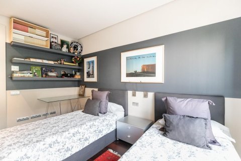 Купить квартиру в Барселона, Испания с 7 комнат, № 1537 - фото 30