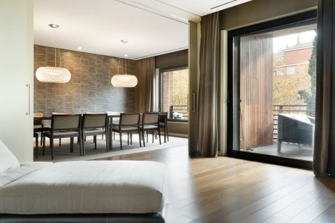 Купить квартиру в Барселона, Испания с 7 комнат, 492м², № 1539 - фото 9