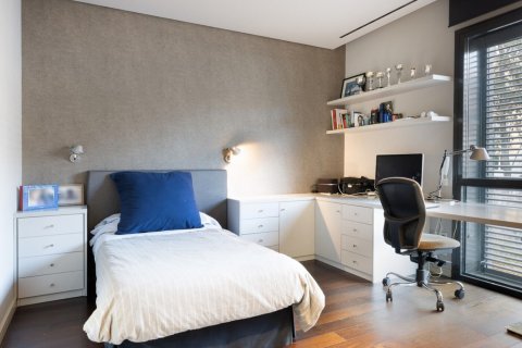 Купить квартиру в Барселона, Испания с 7 комнат, 492м², № 1539 - фото 20