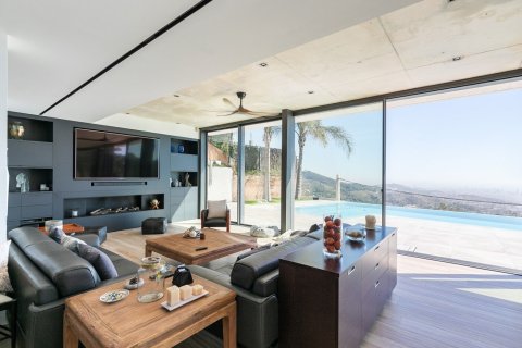 Купить дом в Барселона, Испания с 6 комнат, № 1541 - фото 5