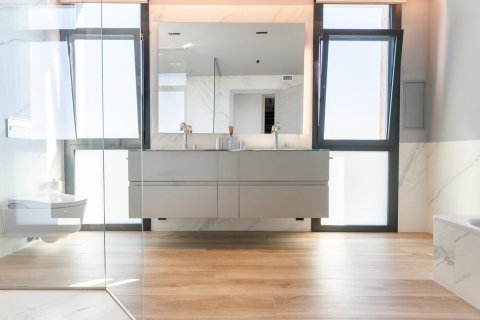 Купить дом в Барселона, Испания с 6 комнат, № 1541 - фото 14