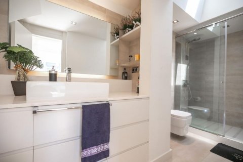 Купить квартиру в Барселона, Испания с 6 комнат, № 1536 - фото 15