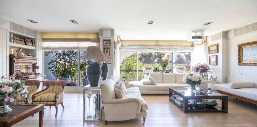 Квартира с 5 спальнями в Барселоне, Каталония, Испания № 1536