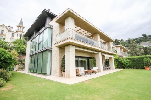 Купить дом в Барселона, Испания с 6 комнат, № 1538 - фото 13