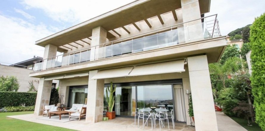 Дом с 5 спальнями в Барселоне, Каталония, Испания № 1538