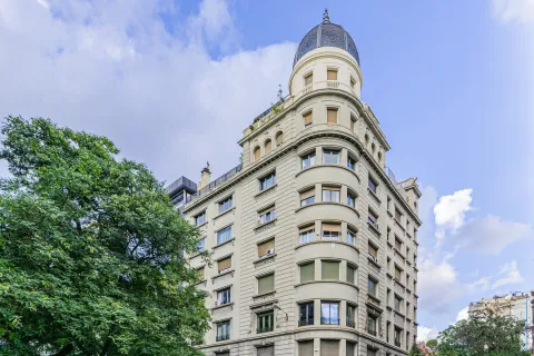 Купить квартиру в Барселона, Испания с 5 комнат, № 1638 - фото 30