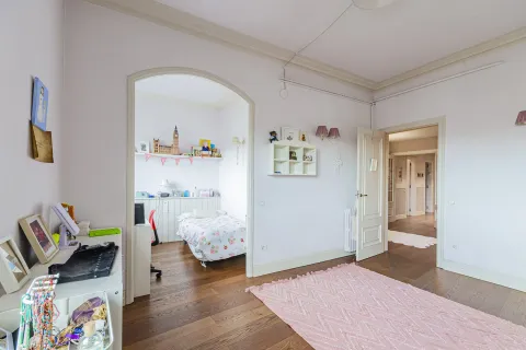 Купить квартиру в Барселона, Испания с 5 комнат, № 1638 - фото 21