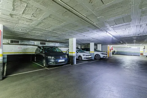 Купить квартиру в Барселона, Испания с 5 комнат, № 1638 - фото 27