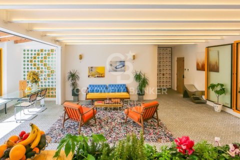 4 bedrooms house for sale in Barcelona, Catalonia, Spain № 5908 - photo 3