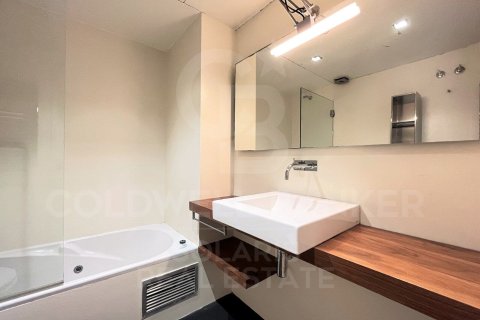 3 bedrooms apartment for sale in Barcelona, Catalonia, Spain № 5905 - photo 12