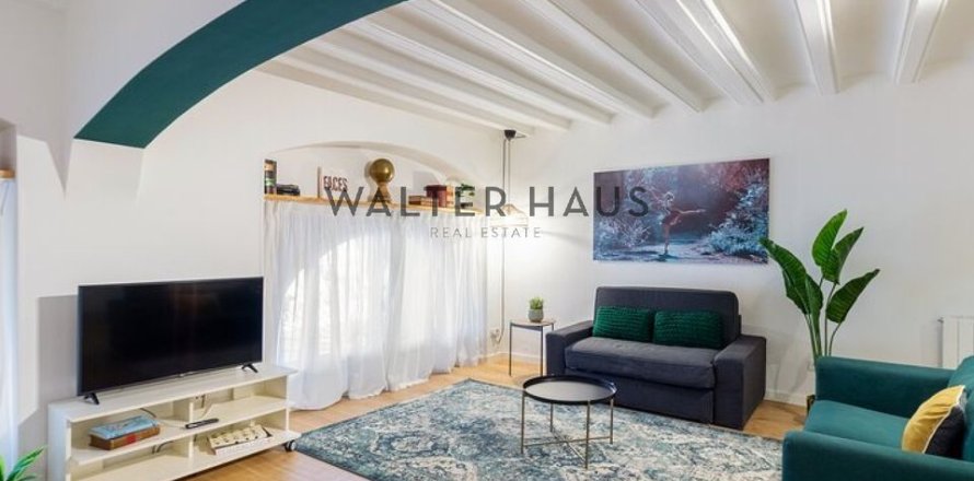 Квартира с 2 спальнями в Ситжесе, Барселона, Каталония, Испания № 2215