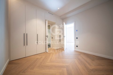 4 bedrooms apartment for sale in Barcelona, Catalonia, Spain № 5425 - photo 14