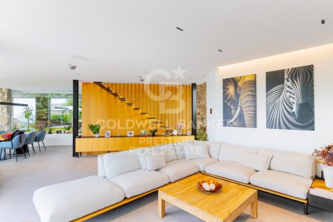 Купить дом в Тейя, Испания с 5 спален, 561м², № 5426 - фото 16