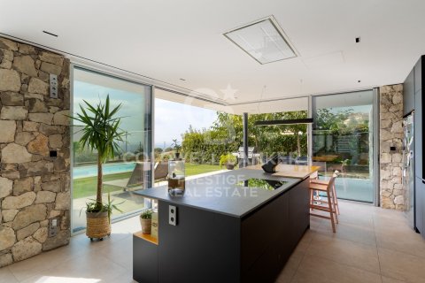 Купить дом в Тейя, Испания с 5 спален, 561м², № 5426 - фото 11