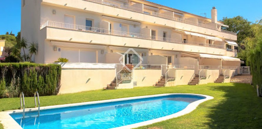 Вилла с 3 спальнями в Кастель-Пладжа-д'Аро, Герона, Каталония, Испания № 2728