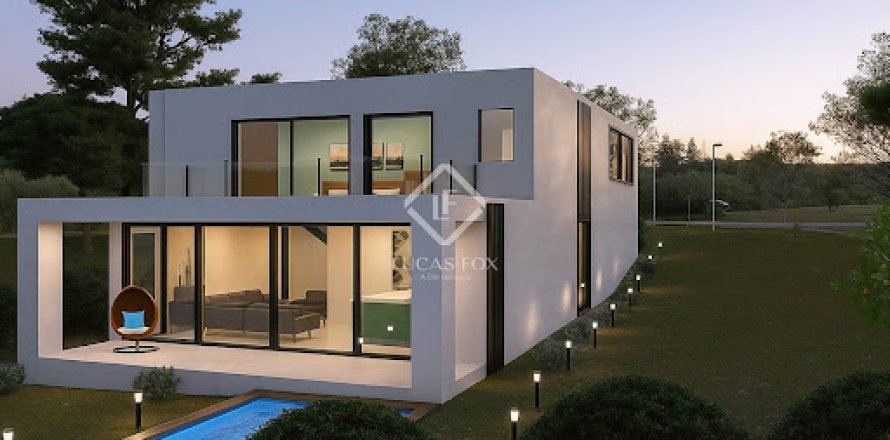 Вилла с 4 спальнями в Калонже, Герона, Каталония, Испания № 2727