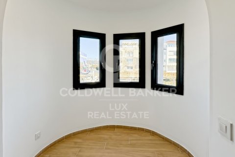 4 bedrooms house for sale in Empuriabrava, Girona, Catalonia, Spain № 5775 - photo 8