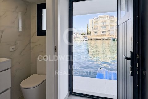 4 bedrooms house for sale in Empuriabrava, Girona, Catalonia, Spain № 5775 - photo 22