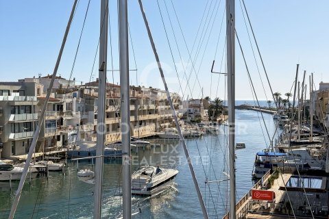 4 bedrooms house for sale in Empuriabrava, Girona, Catalonia, Spain № 5775 - photo 9