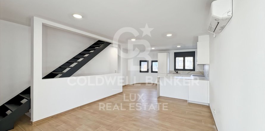 4 bedrooms house for sale in Empuriabrava, Girona, Catalonia, Spain № 5775