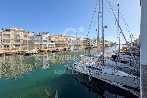 4 bedrooms house for sale in Empuriabrava, Girona, Catalonia, Spain № 5775 - photo 18