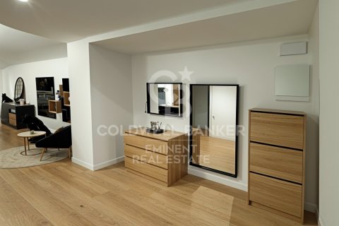 Apartamento de 2 dormitorios en venta en Barcelona, Cataluña, Spain № 5771 - foto 8