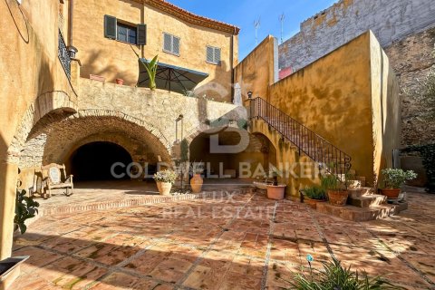 7 bedrooms house for sale in Castello d'Empuries, Girona, Catalonia, Spain № 5772 - photo 2